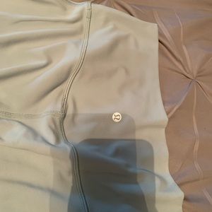 Lululemon leggings 2 pairs